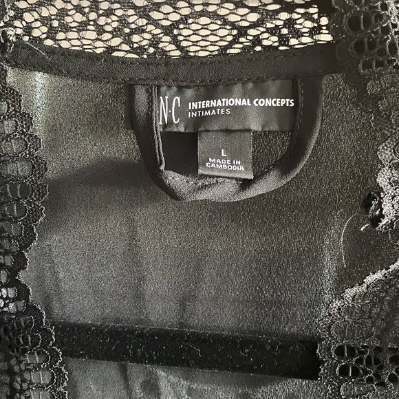 INC International Concepts Black Lace Trim Short Robe - NWOT - Picture 4 of 5